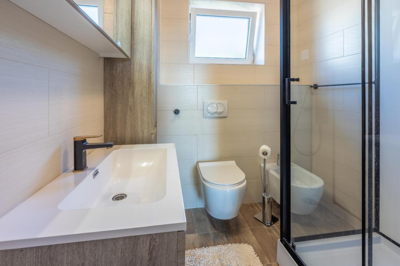 Apartment Mira "Pet Friendly" Цриквениця Екстер'єр фото